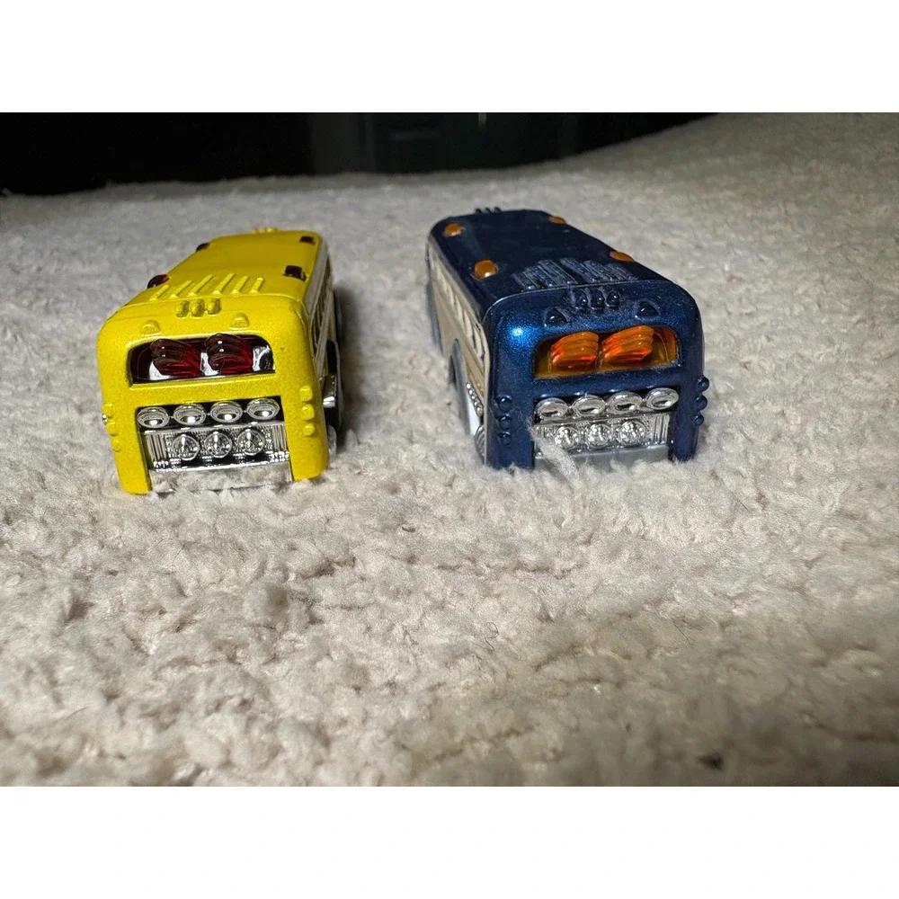 Hot Wheels Surfin School Bus Lot of 2 Yellow Blue Woody Custom Diecast 1:64